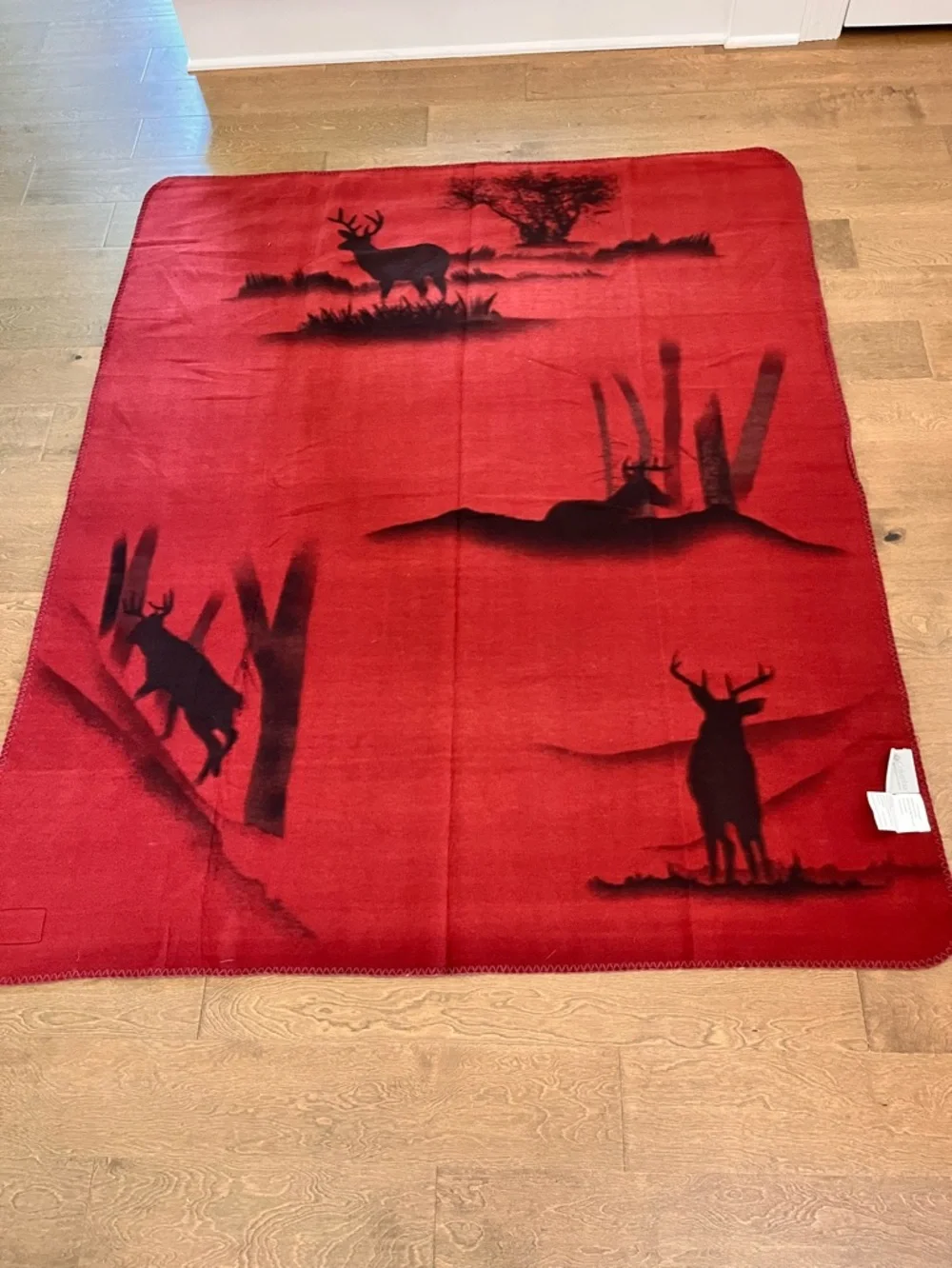 Columbia: Throw / Travel Blanket 59” x 50” Dark Red w/ Outdoor - Wildlife Scenes